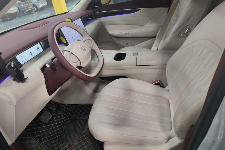 Used Dongfeng Aeolus L8 2025 Model 185KM Dream Edition Left Front Seat