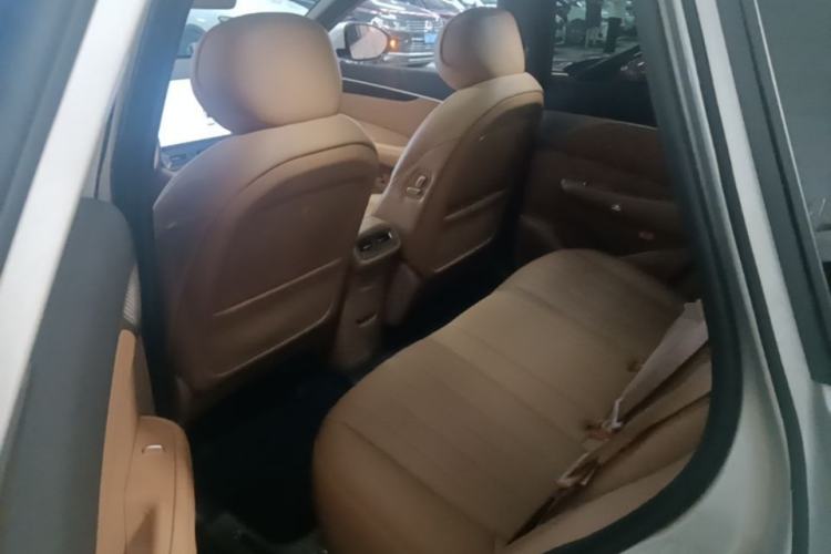 Used Dongfeng Aeolus L8 2025 Model 185KM Dream Edition Left Rear Seat
