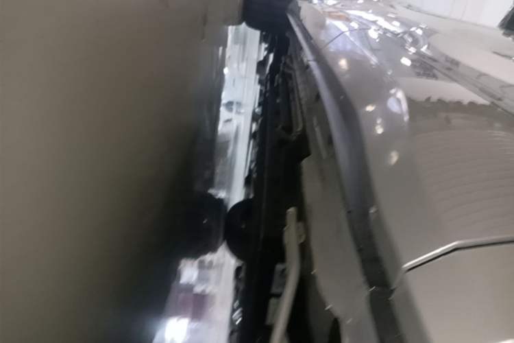 Used Dongfeng Aeolus L8 2025 Model 185KM Dream Edition Left Side Sill