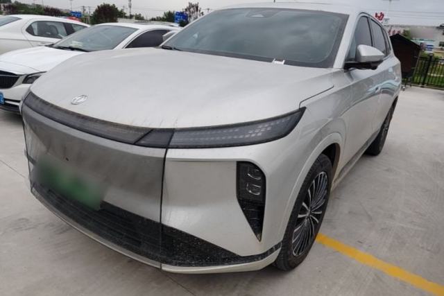 Used Dongfeng Aeolus L8 2025 Model 185KM Dream Edition