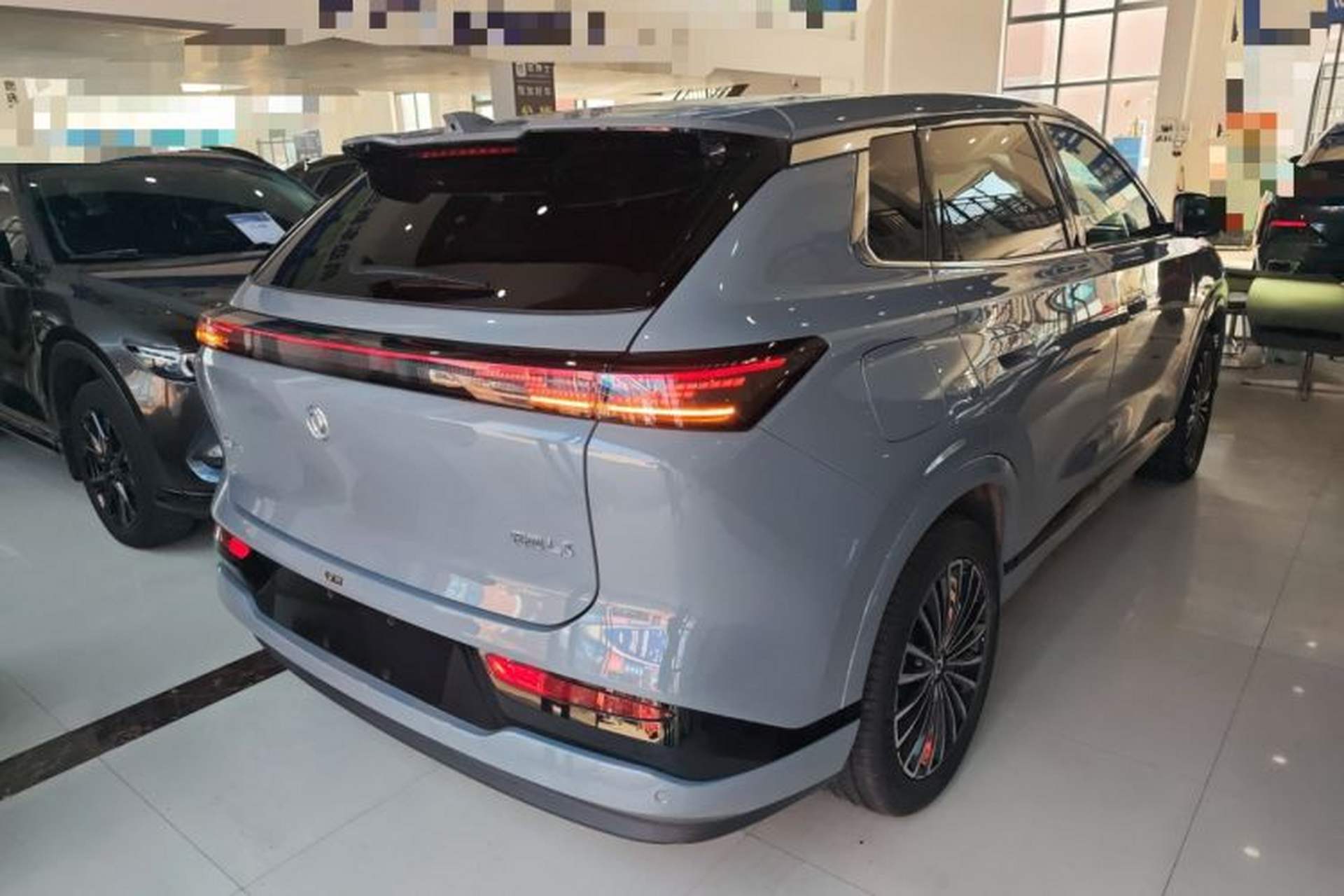 Used Dongfeng Aeolus L8 2025 Model 112KM Dream Edition Rear Right 45 Deg