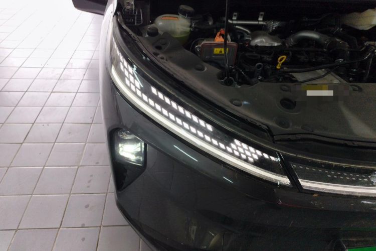 Used Dongfeng Aeolus L8 2025 Model 185KM Dream Edition Right Front Headlight