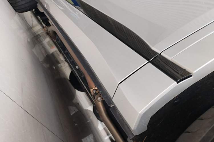 Used Dongfeng Aeolus L8 2025 Model 185KM Dream Edition Right Side Sill