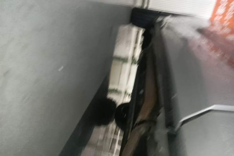 Used Dongfeng Aeolus L8 2025 Model 185KM Dream Edition Right Side Sill