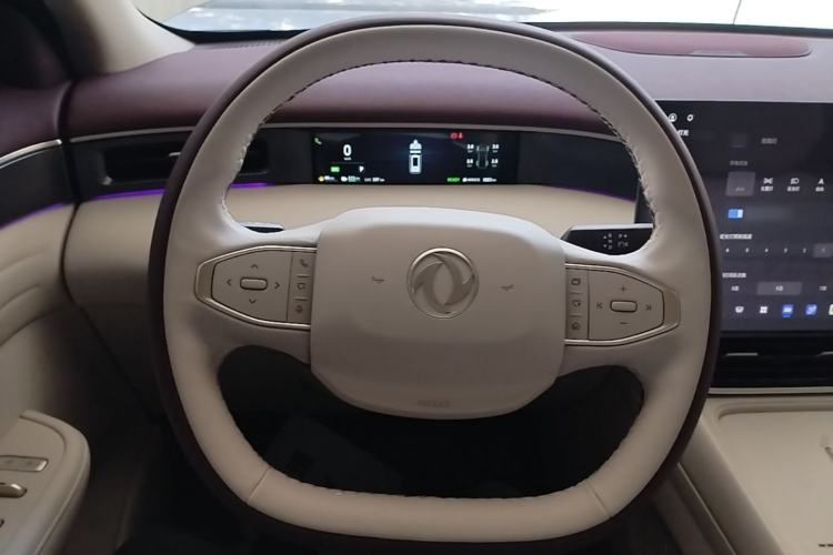 Used Dongfeng Aeolus L8 2025 Model 185KM Dream Edition Steering Wheel