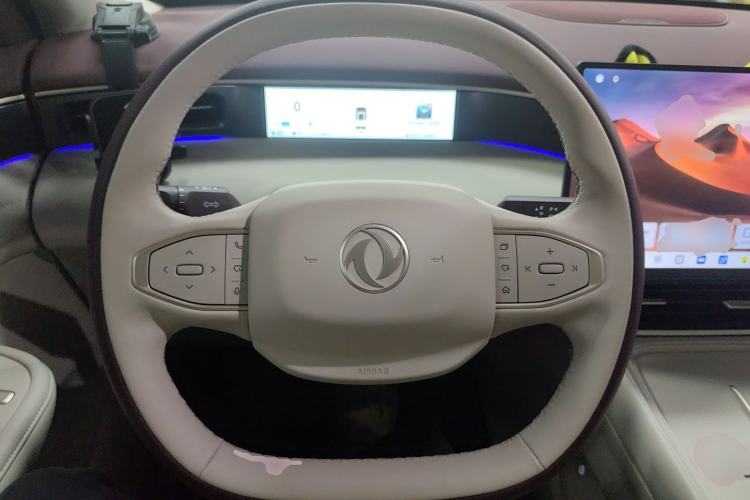 Used Dongfeng Aeolus L8 2025 Model 185KM Dream Edition Steering Wheel