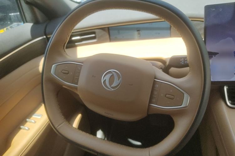 Used Dongfeng Aeolus L8 2025 Model 185KM Dream Edition Steering Wheel