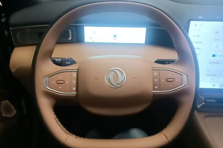 Used Dongfeng Aeolus L8 2025 Model 185KM Dream Edition Steering Wheel