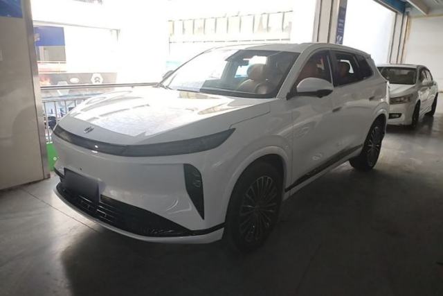 Used Dongfeng Aeolus L8 2025 Model 185KM Dream Edition