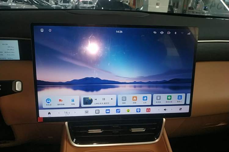 Used Dongfeng Aeolus L8 2025 Model 185KM Dream Edition Audio And AC Panel