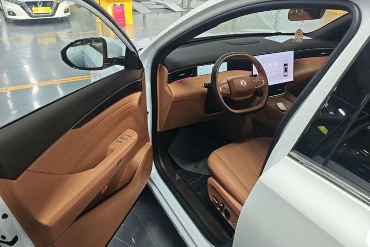 Used Dongfeng Aeolus L8 2025 Model 185KM Dream Edition Driver Seat