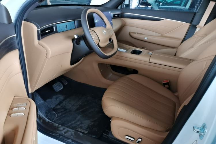Used Dongfeng Aeolus L8 2025 Model 112KM Ideal Edition Driver Seat