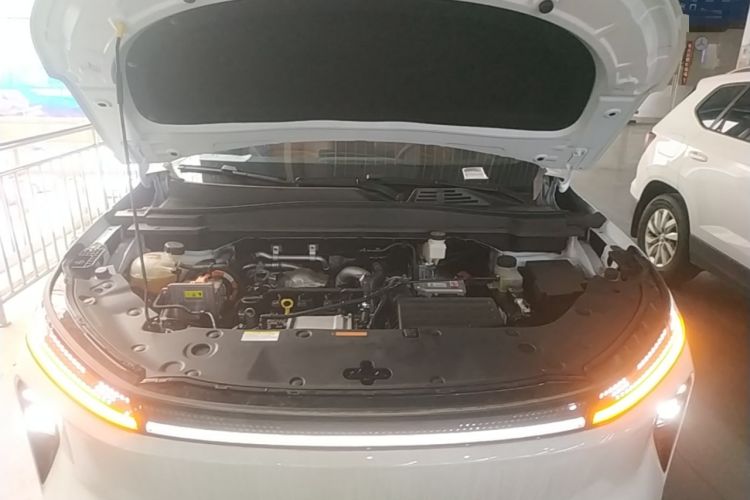 Used Dongfeng Aeolus L8 2025 Model 185KM Dream Edition Engine Bay