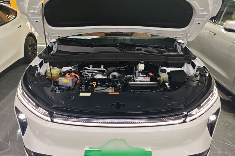 Used Dongfeng Aeolus L8 2025 Model 185KM Dream Edition Engine Bay