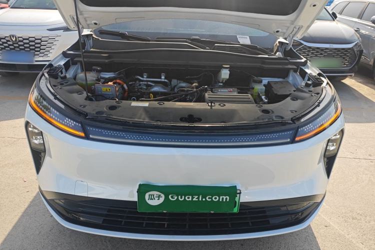 Used Dongfeng Aeolus L8 2025 Model 185KM Dream Edition Engine Bay