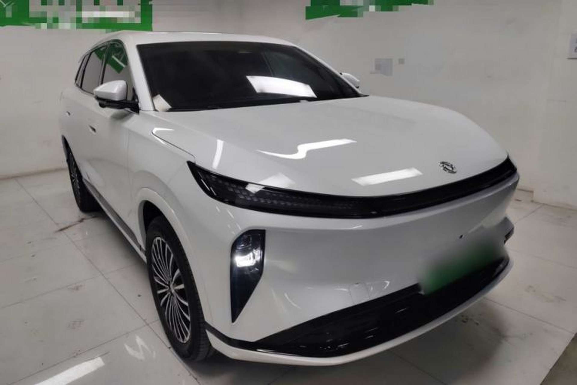 Used Dongfeng Aeolus L8 2025 Model 185KM Ideal Edition Exterior 2