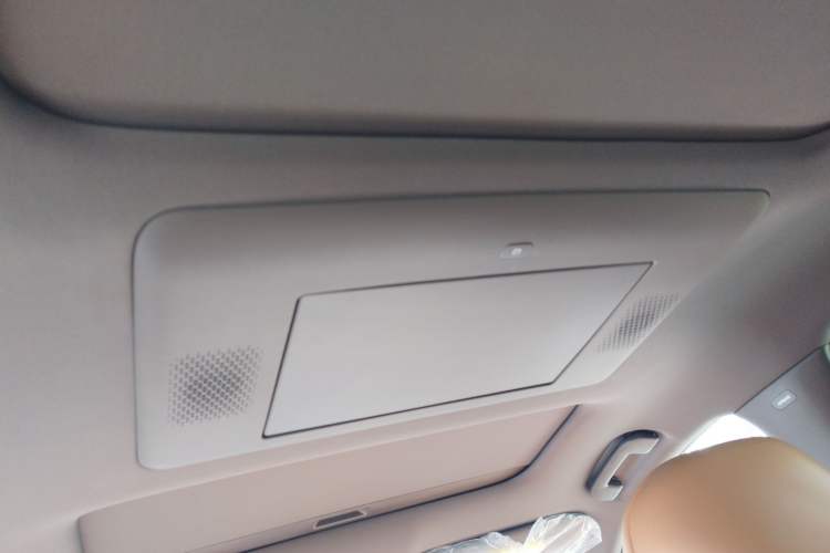 Used Dongfeng Aeolus L8 2025 Model 185KM Dream Edition Headliner