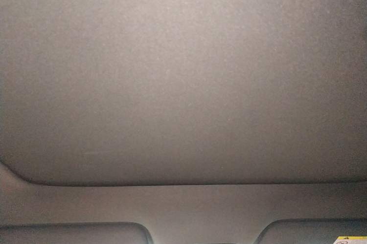 Used Dongfeng Aeolus L8 2025 Model 112KM Ideal Edition Headliner