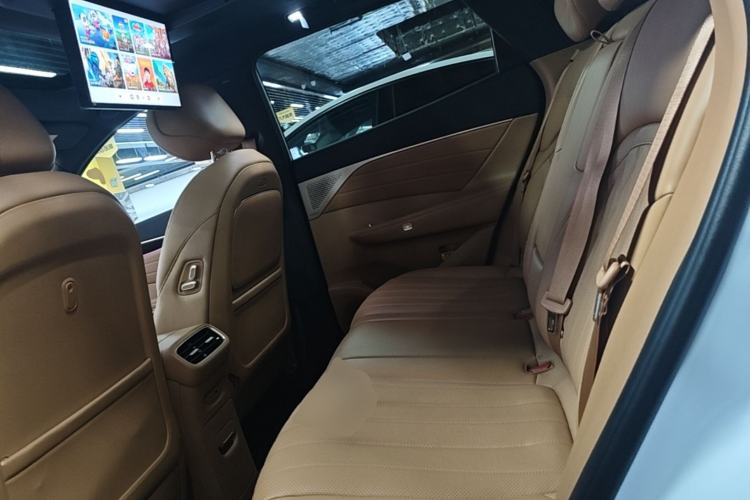 Used Dongfeng Aeolus L8 2025 Model 185KM Dream Edition Left Rear Seat