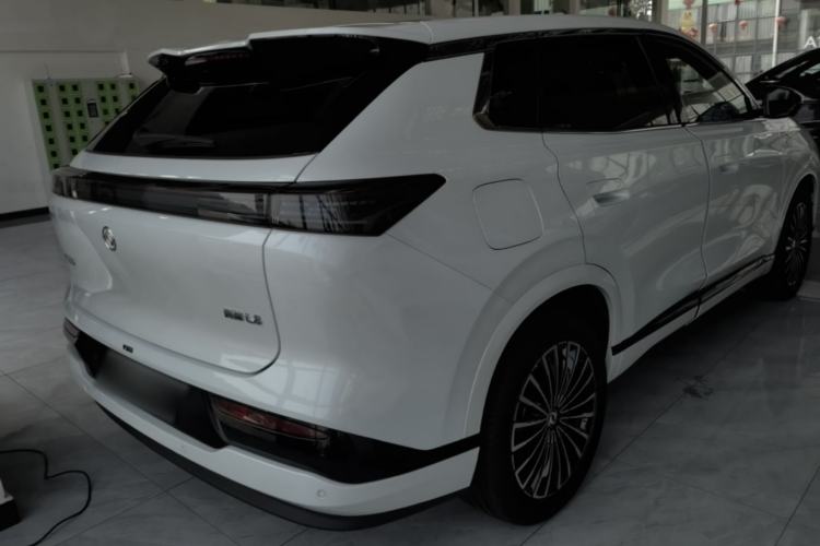 Used Dongfeng Aeolus L8 2025 Model 185KM Dream Edition Rear Right 45 Deg
