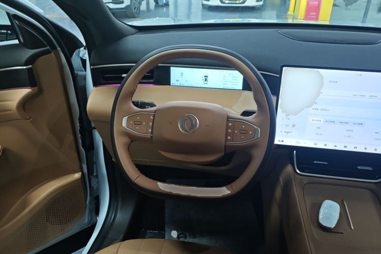 Used Dongfeng Aeolus L8 2025 Model 185KM Dream Edition Steering Wheel