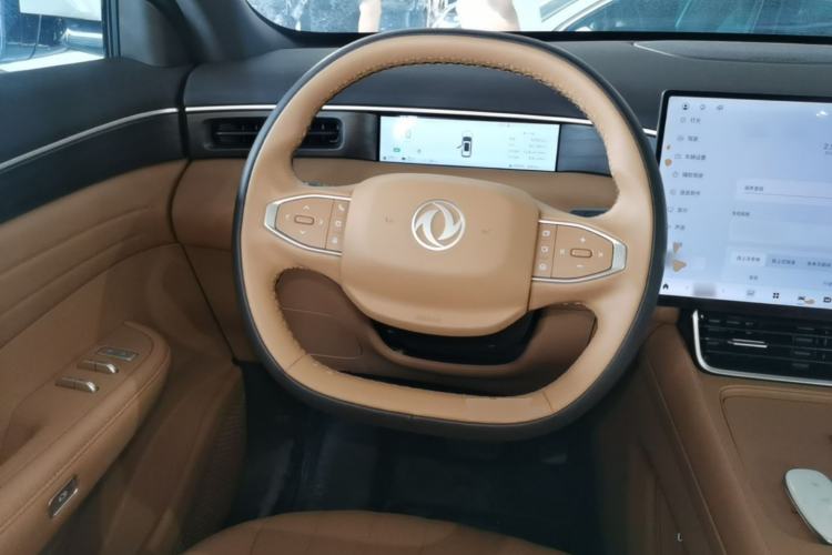 Used Dongfeng Aeolus L8 2025 Model 112KM Ideal Edition Steering Wheel