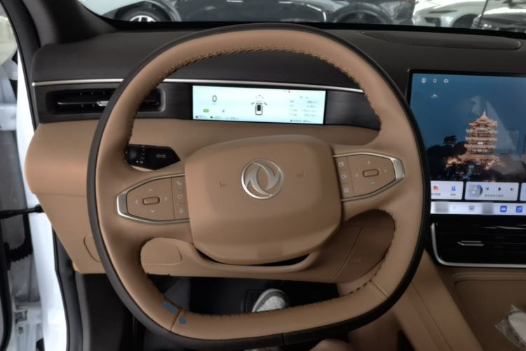 Used Dongfeng Aeolus L8 2025 Model 185KM Dream Edition Steering Wheel