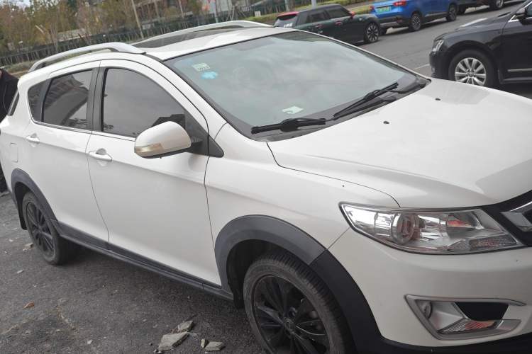 Used Dongfeng Aeolus AX3 2016 1.5L Automatic ZhiKu Model Exterior 2
