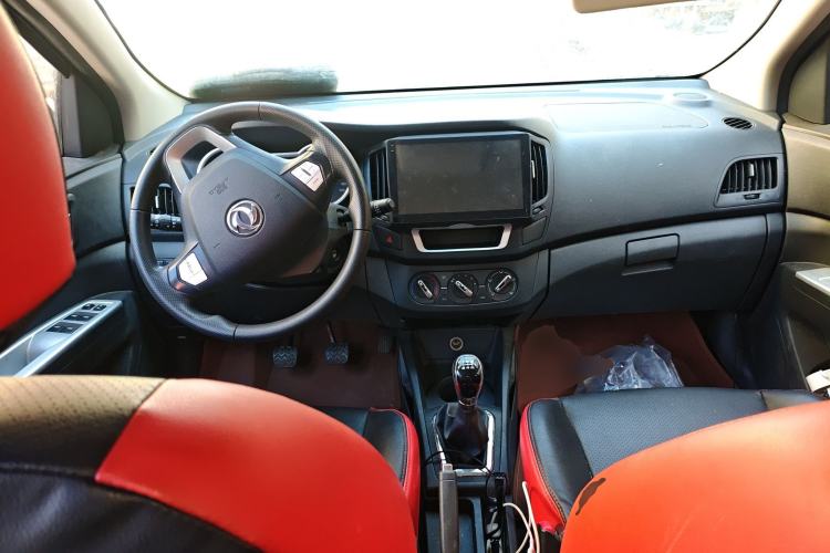 Used Dongfeng Aeolus AX3 2016 1.5L Manual Shangkue Model Center Console