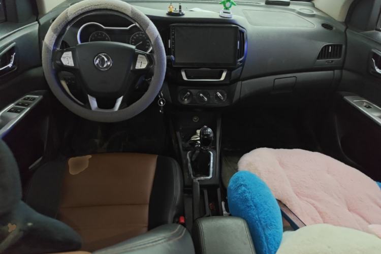 Used Dongfeng Aeolus AX3 2016 1.5L Manual Shangkue Model Center Console