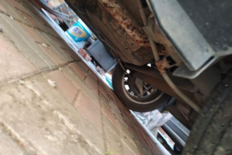 Used Dongfeng Aeolus AX3 2016 1.5L Manual Shangkue Model Chassis Rear Left