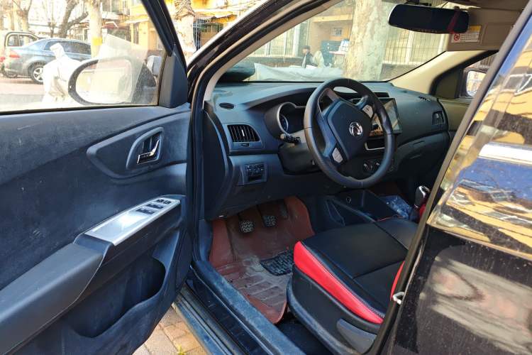 Used Dongfeng Aeolus AX3 2016 1.5L Manual Shangkue Model Driver Seat