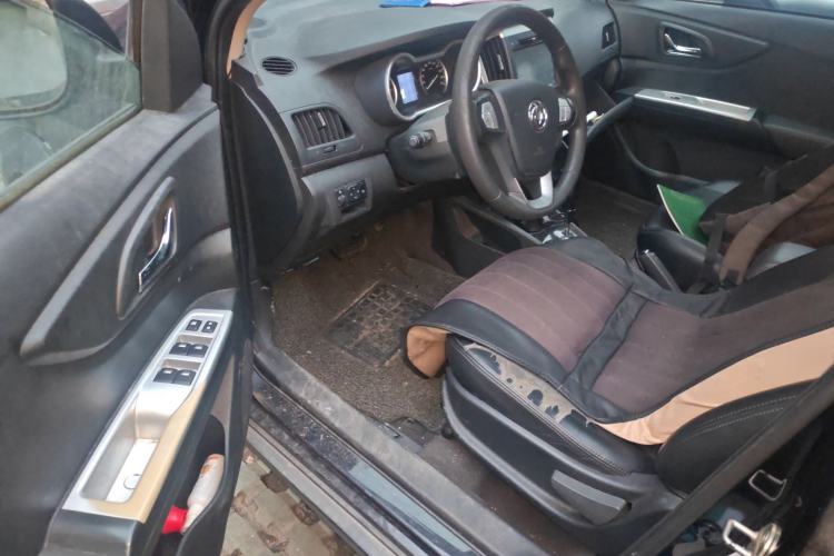 Used Dongfeng Aeolus AX3 2016 1.5L Automatic Shangkue Model Driver Seat