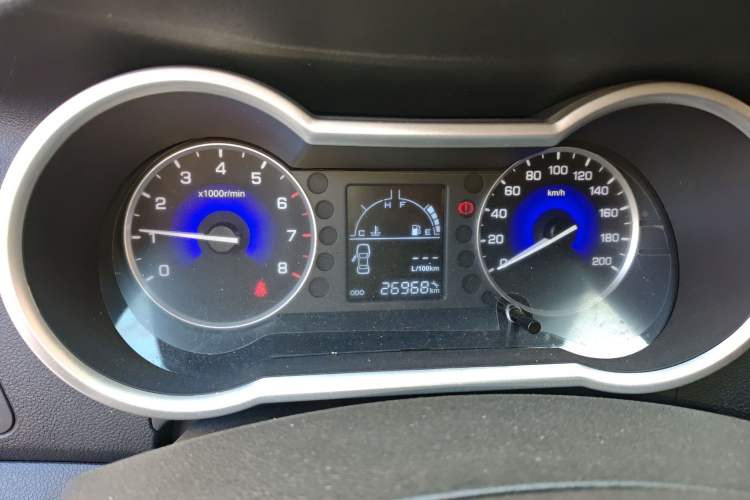 Used Dongfeng Aeolus AX3 2016 1.5L Manual Shangkue Model Instrument Cluster