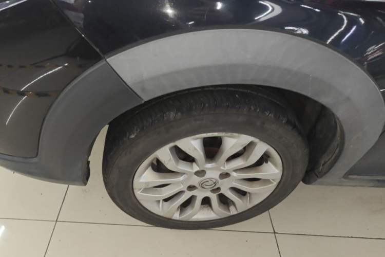 Used Dongfeng Aeolus AX3 2016 1.5L Manual Shangkue Model Left Front Wheel Hub