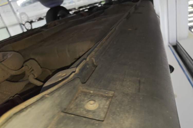 Used Dongfeng Aeolus AX3 2016 1.5L Manual Shangkue Model Left Side Sill