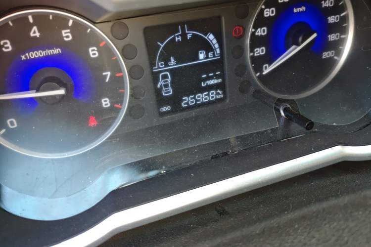 Used Dongfeng Aeolus AX3 2016 1.5L Manual Shangkue Model Odometer Close Up