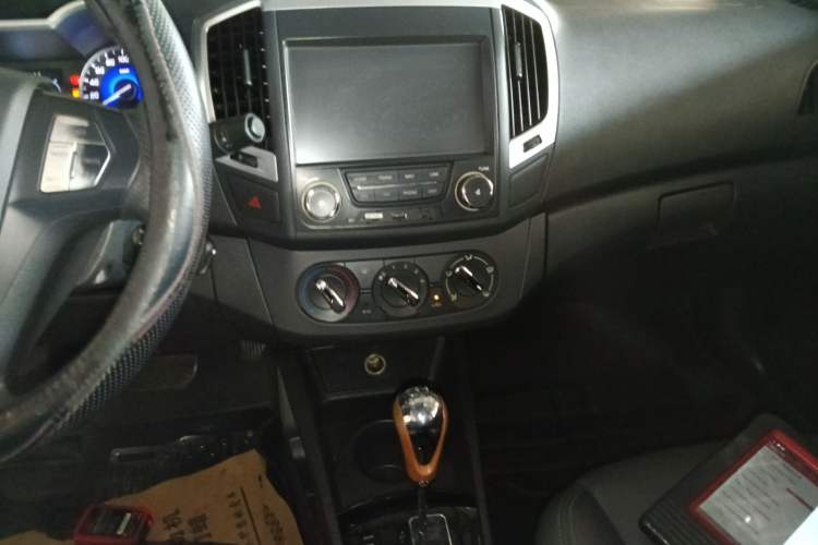 Used Dongfeng Aeolus AX3 2016 1.5L Automatic Shangkue Model Audio And AC Panel