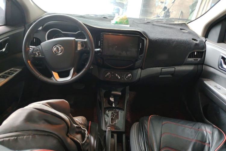 Used Dongfeng Aeolus AX3 2016 1.5L Automatic Shangkue Model Center Console