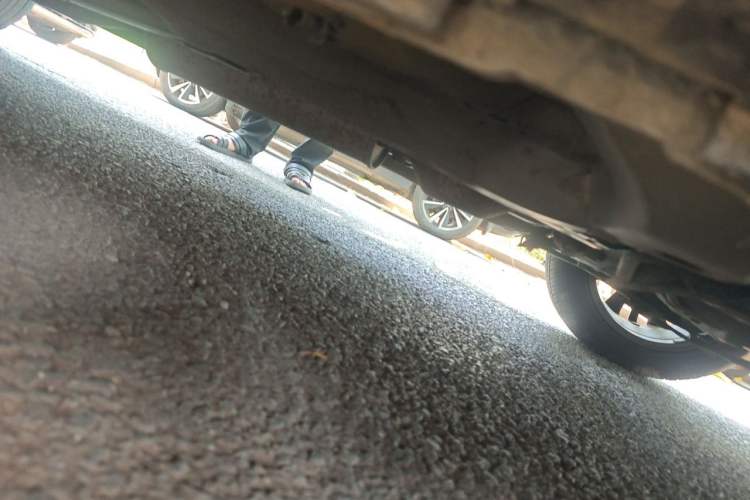Used Dongfeng Aeolus AX3 2016 1.5L Automatic Zunku Model Chassis Front Right