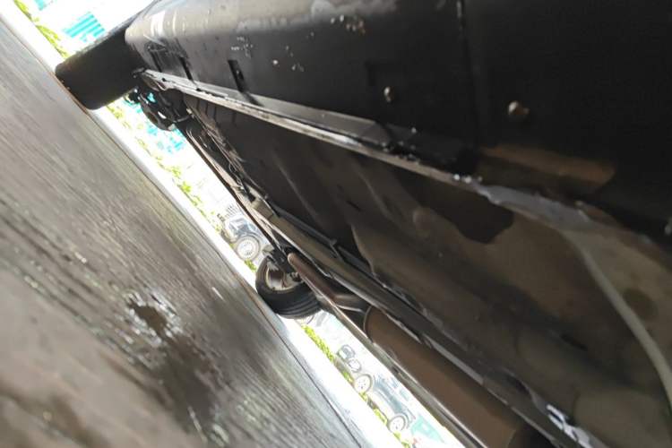 Used Dongfeng Aeolus AX3 2016 1.5L Automatic Zunku Model Chassis Front Right