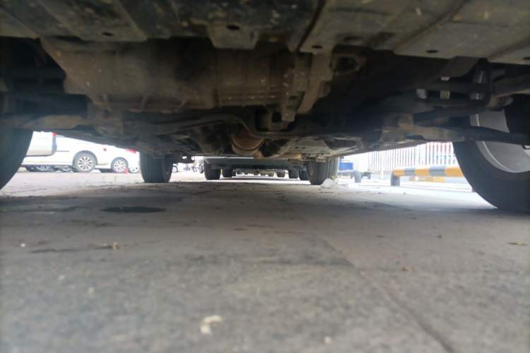 Used Dongfeng Aeolus AX3 2016 1.5L Manual Shangkue Model Chassis Front