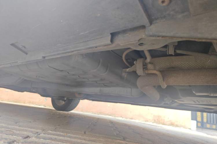 Used Dongfeng Aeolus AX3 2016 1.5L Manual Shangkue Model Chassis Rear Left