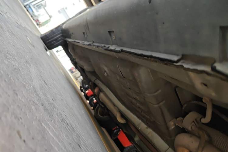 Used Dongfeng Aeolus AX3 2016 1.5L Automatic Zunku Model Chassis Rear Left