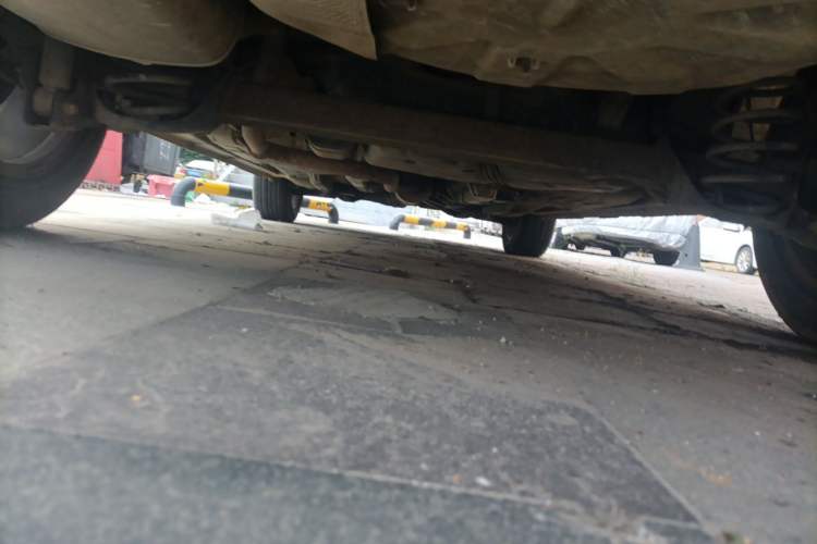 Used Dongfeng Aeolus AX3 2016 1.5L Manual Shangkue Model Chassis Rear