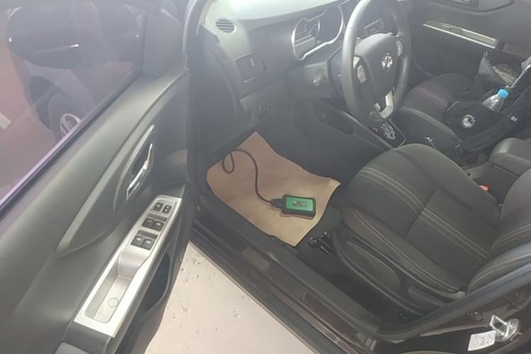 Used Dongfeng Aeolus AX3 2016 1.5L Automatic Zunku Model Driver Seat