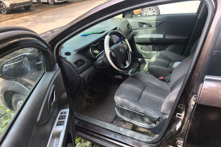 Used Dongfeng Aeolus AX3 2016 1.5L Manual ZhiKu Model Driver Seat