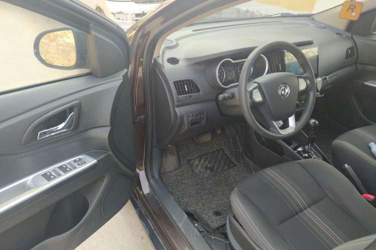 Used Dongfeng Aeolus AX3 2016 1.5L Automatic Shangkue Model Driver Seat