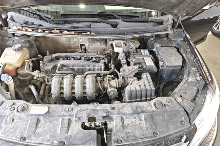 Used Dongfeng Aeolus AX3 2016 1.5L Manual Shangkue Model Engine Bay