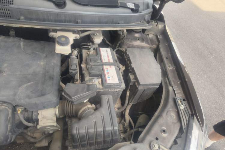 Used Dongfeng Aeolus AX3 2016 1.5L Automatic Zunku Model Engine Bay Left